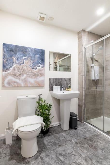 Silver Stone Suite - In The Heart Of แอเบอร์ดีน ภายนอก รูปภาพ
